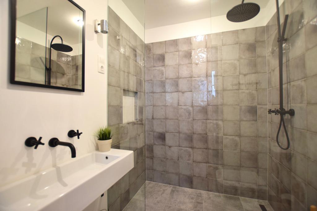 Luxury Apartment By Hi5 - Bajcsy Suite Budapeşte Dış mekan fotoğraf